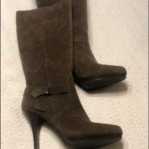 Worthington suede boots worn once
